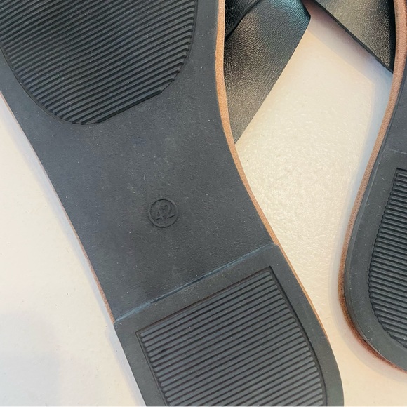 Strappy Criss Cross Slide Sandals - Picture 6 of 7